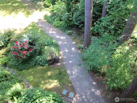 1648 152nd Avenue NE Bellevue WA 98007