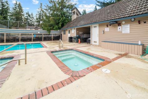 17516 149th Avenue SE Renton WA 98058