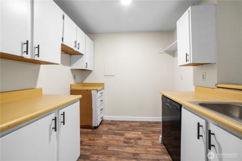 17516 149th Avenue SE Renton WA 98058