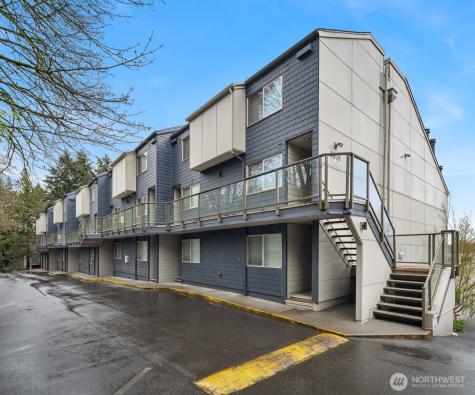 5829 NE 75th Street Seattle WA 98115