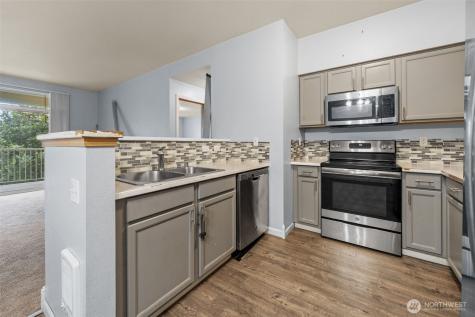 18527 101st Avenue Ct E Puyallup WA 98375