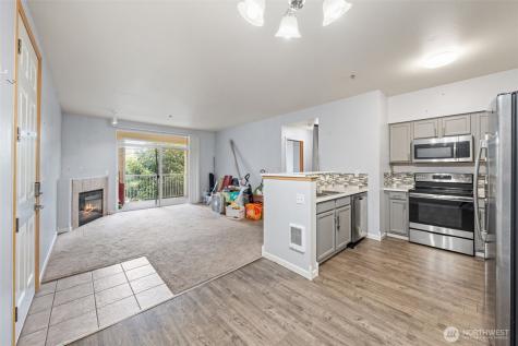 18527 101st Avenue Ct E Puyallup WA 98375