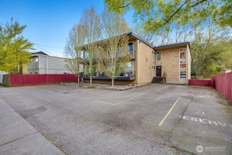 4525 S Henderson Street Seattle WA 98118