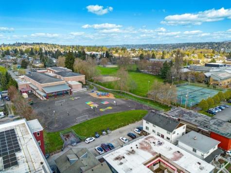 4525 S Henderson Street Seattle WA 98118