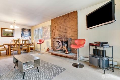 4525 S Henderson Street Seattle WA 98118