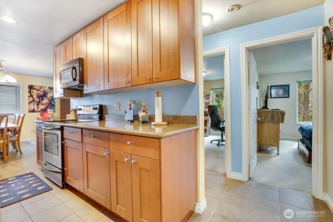4525 S Henderson Street Seattle WA 98118