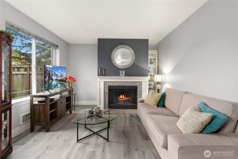 935 200th Shoreline WA 98133