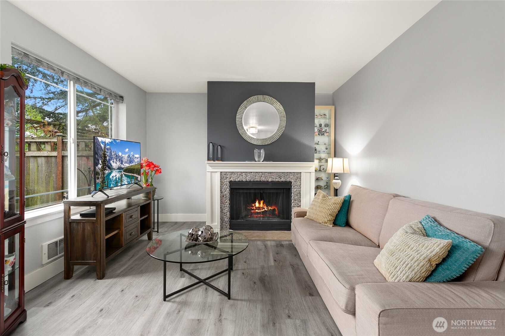 935 N 200th Street Shoreline WA 98133