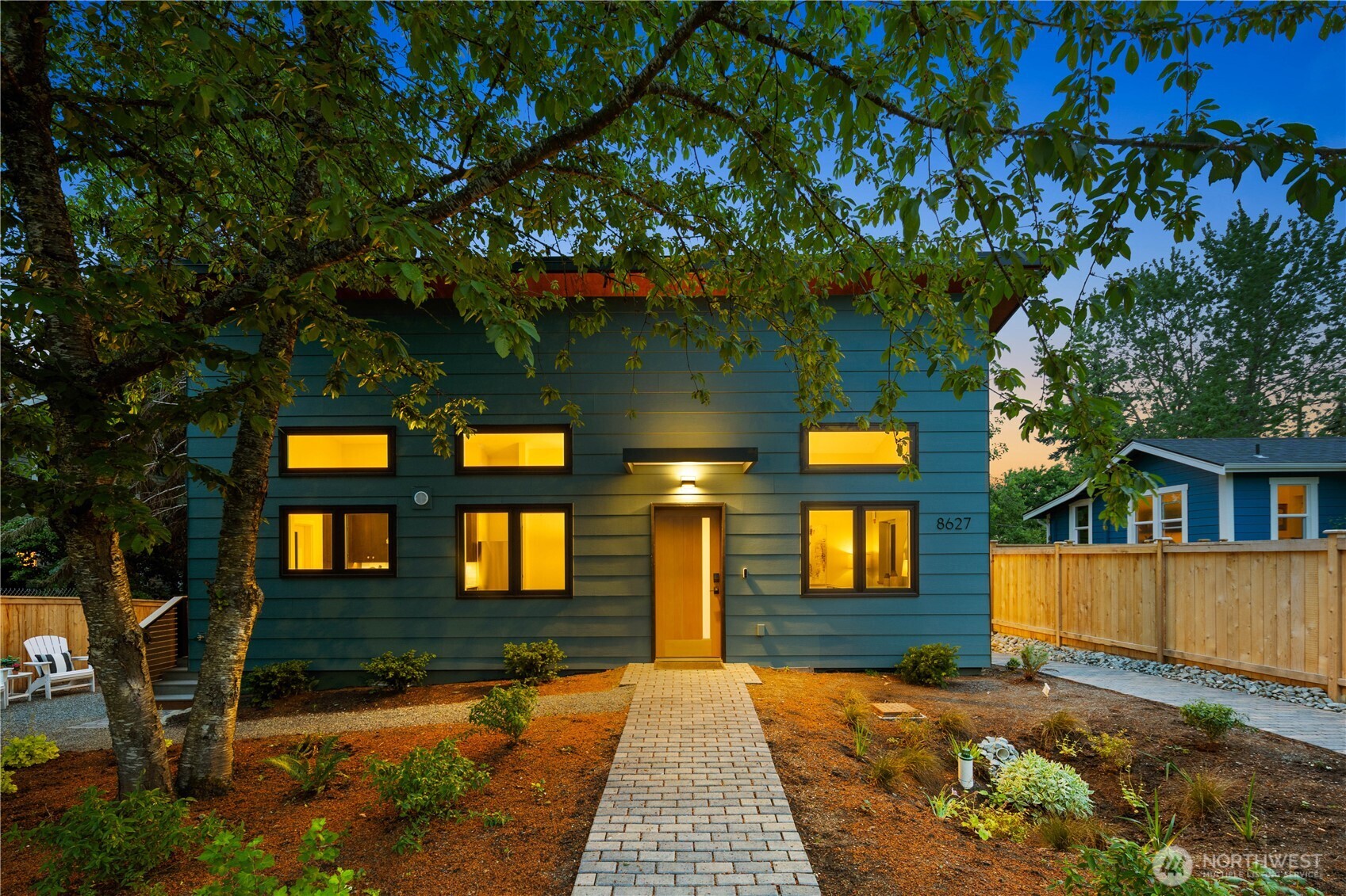 8627 30th Avenue SW Seattle WA 98126