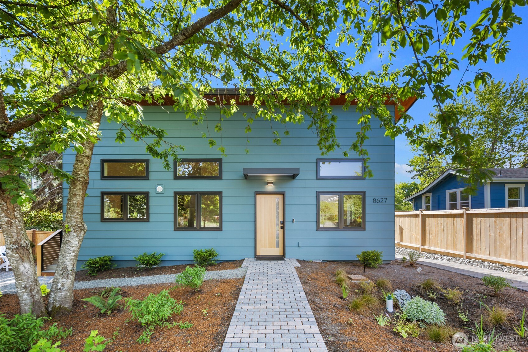 8627 30th Avenue SW Seattle WA 98126