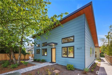 8627 30th Avenue SW Seattle WA 98126