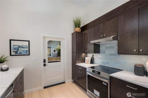 8627 30th Avenue SW Seattle WA 98126