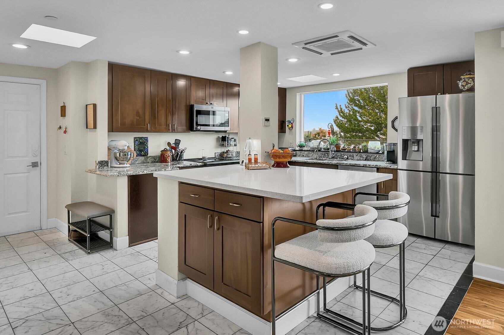 3022 SW Bradford Street Seattle WA 98126