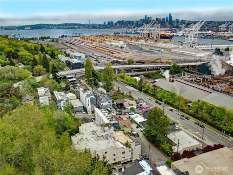 3022 SW Bradford Street Seattle WA 98126