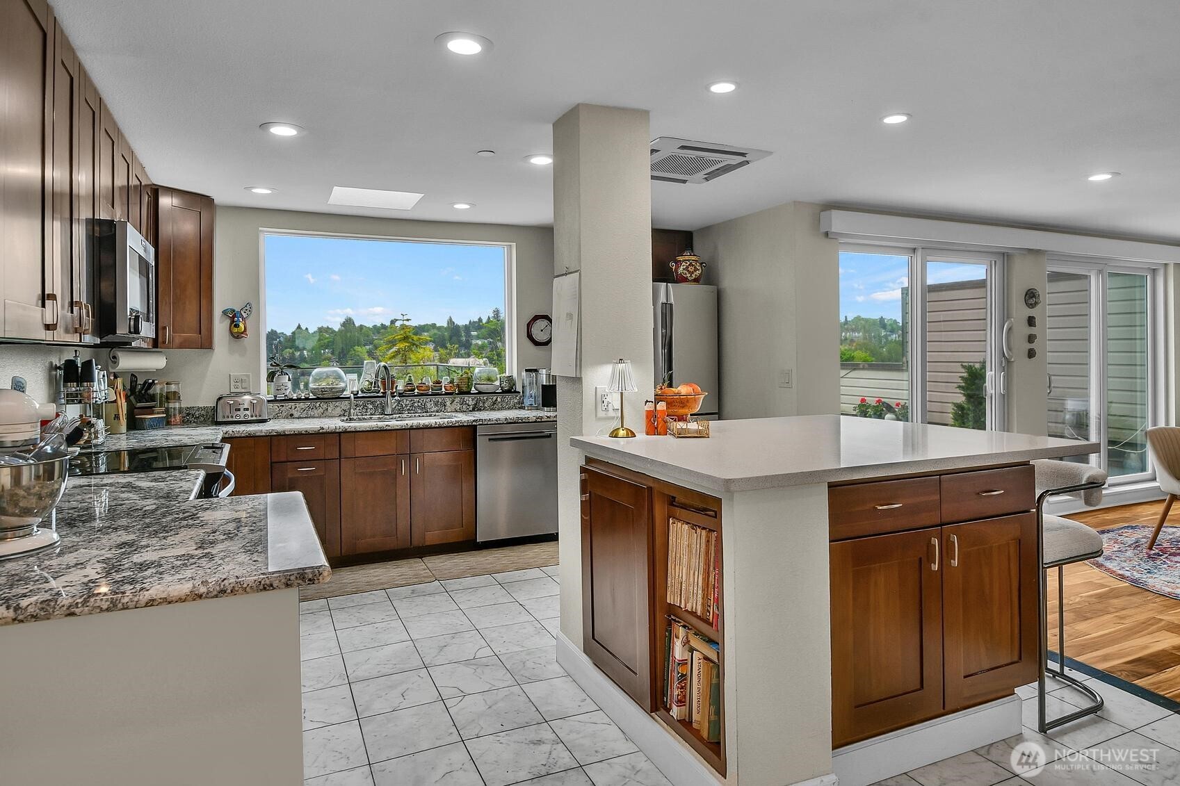 3022 SW Bradford Street Seattle WA 98126