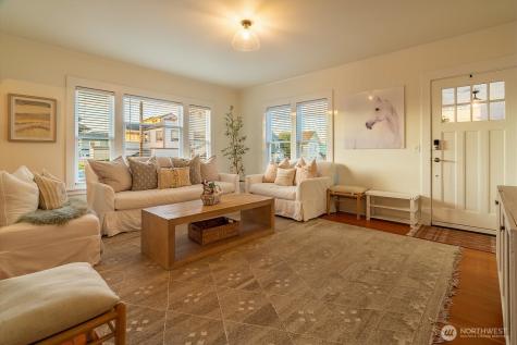 116 4th Avenue N Edmonds WA 98020