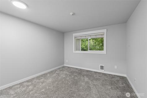 20824 70th Avenue W Lynnwood WA 98036