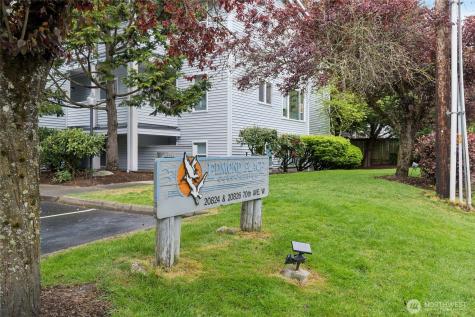 20824 70th Avenue W Lynnwood WA 98036