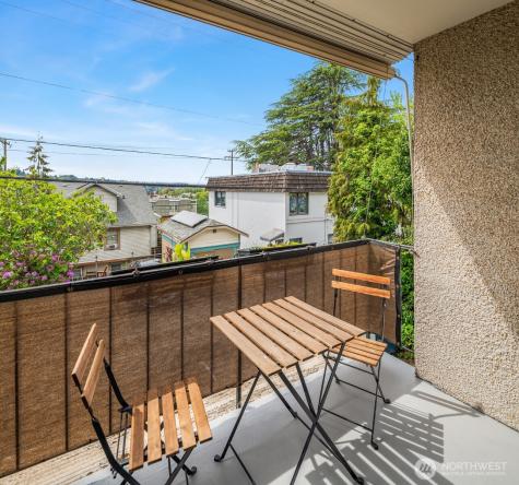 2633 Franklin Avenue E Seattle WA 98102