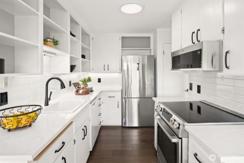 2633 Franklin Avenue E Seattle WA 98102