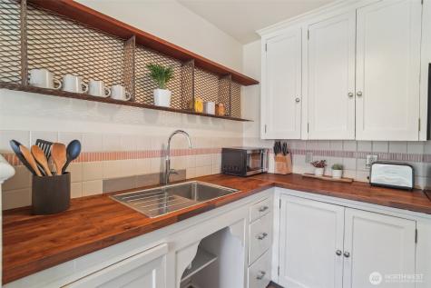 519 W Roy Street Seattle WA 98119