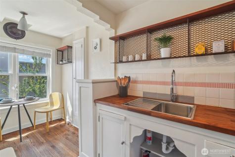 519 W Roy Street Seattle WA 98119