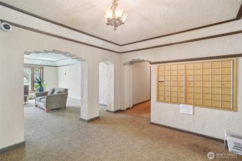 519 W Roy Street Seattle WA 98119