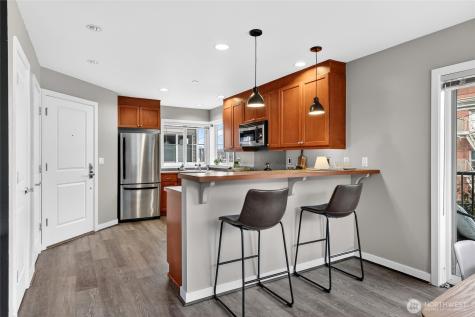 321 E Thomas Street Seattle WA 98102