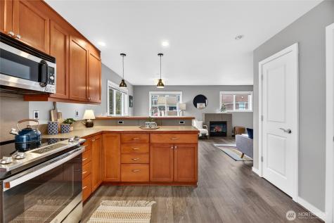 321 E Thomas Street Seattle WA 98102