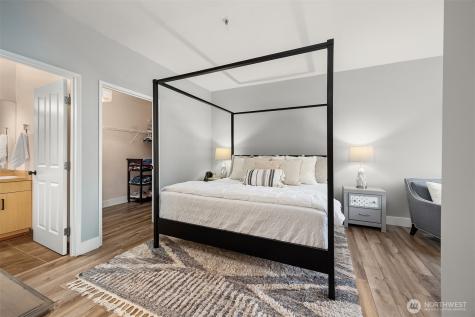 566 241st Lane SE Sammamish WA 98074
