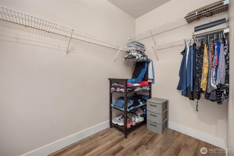 566 241st Lane SE Sammamish WA 98074