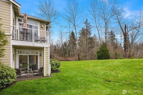 566 241st Lane SE Sammamish WA 98074