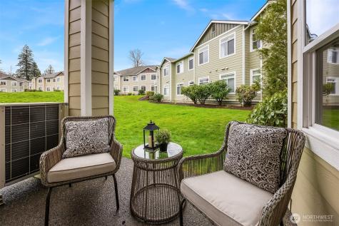 566 241st Lane SE Sammamish WA 98074
