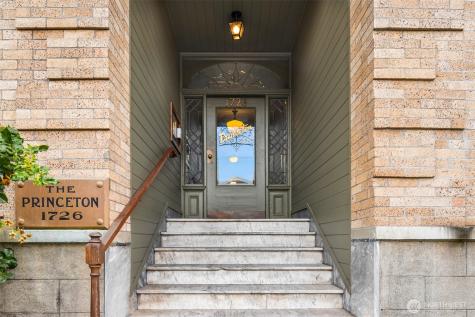 1726 15th Avenue Seattle WA 98122
