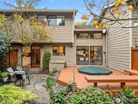17519 NE 38th Court Redmond WA 98052