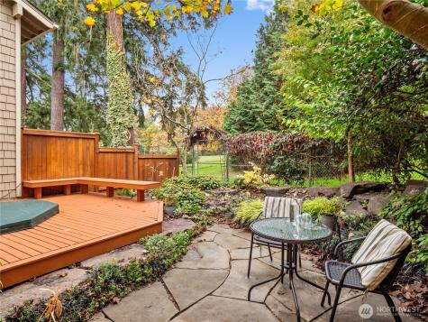 17519 NE 38th Court Redmond WA 98052