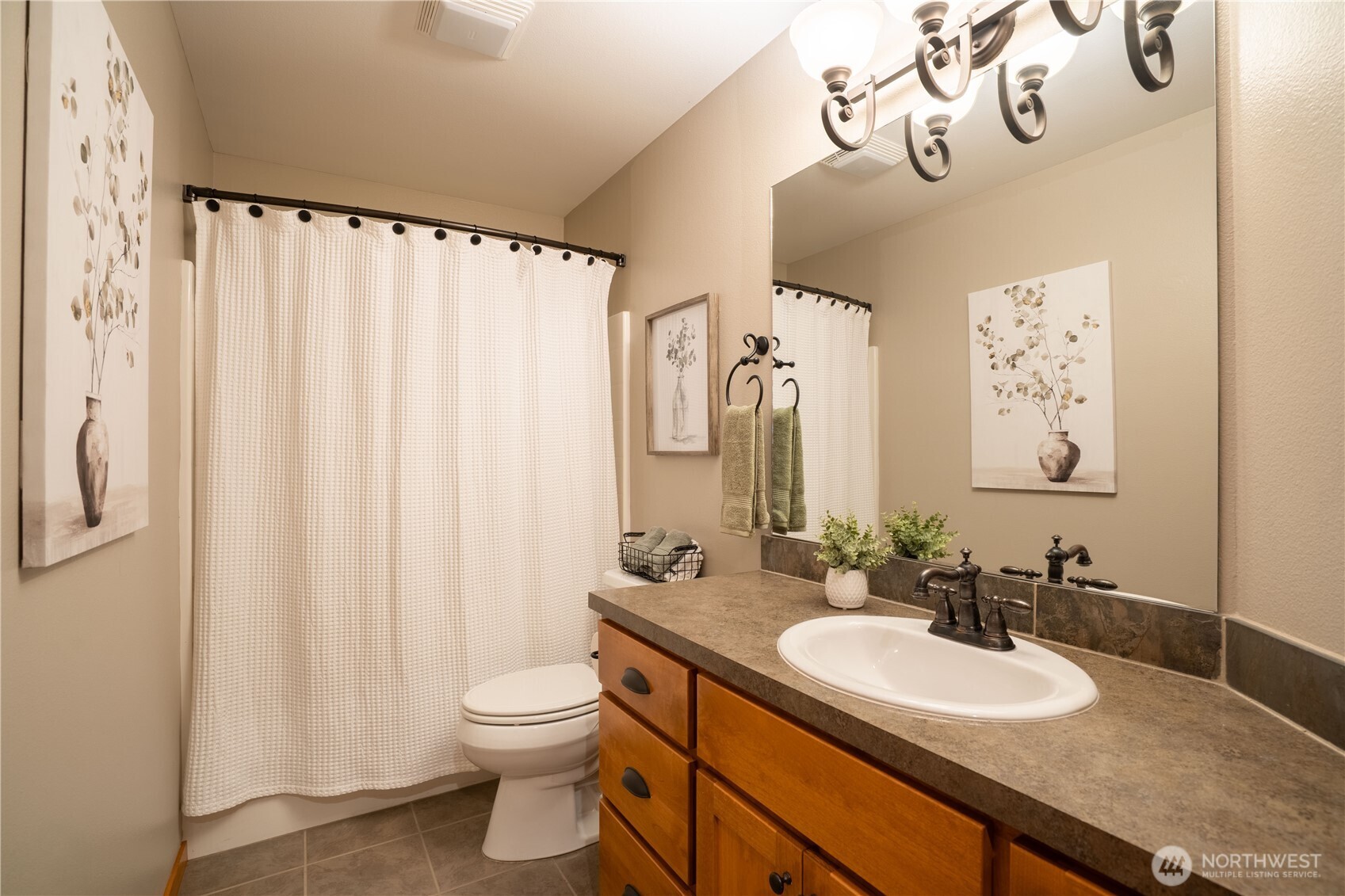 1656 Liberty Street Lynden WA 98264