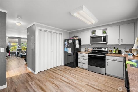 2621 Mountain View Avenue W Tacoma WA 98466