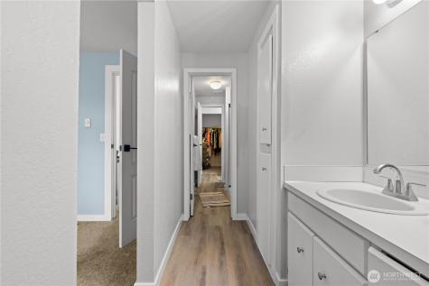 2621 Mountain View Avenue W Tacoma WA 98466