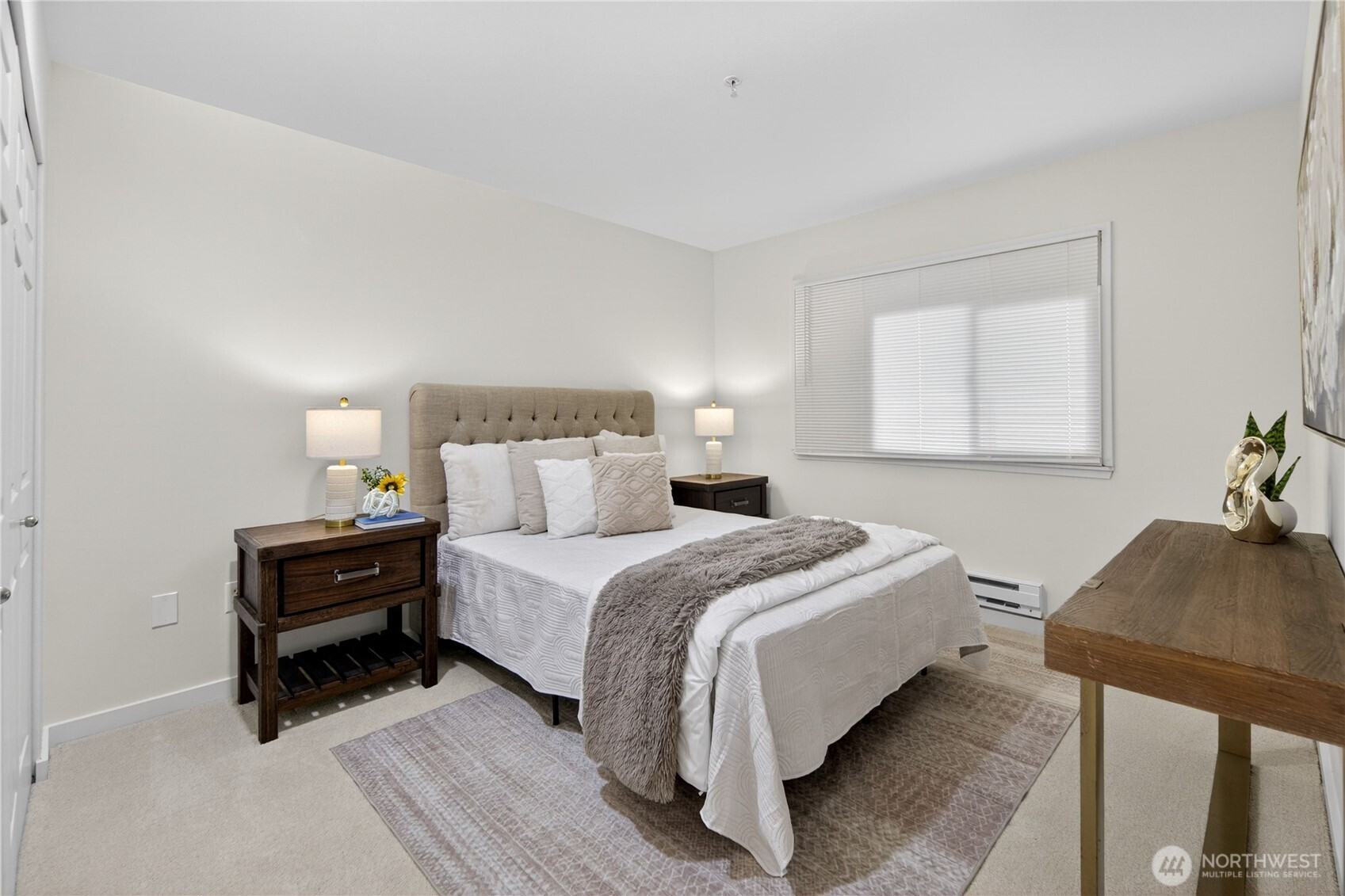 524 6th Avenue W Seattle WA 98119