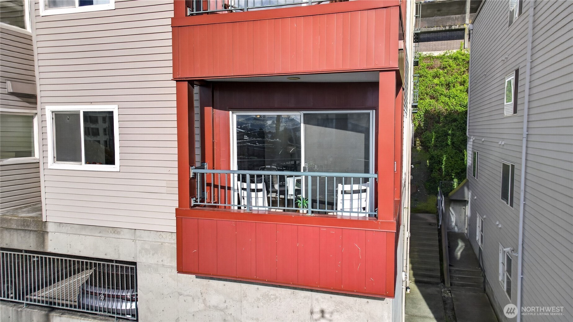 524 6th Avenue W Seattle WA 98119