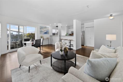 524 6th Avenue W Seattle WA 98119