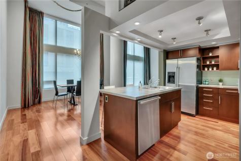 900 Lenora Street Seattle WA 98121