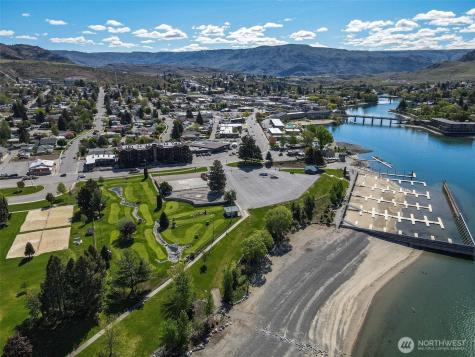 808 West Manson Highway Chelan WA 98816