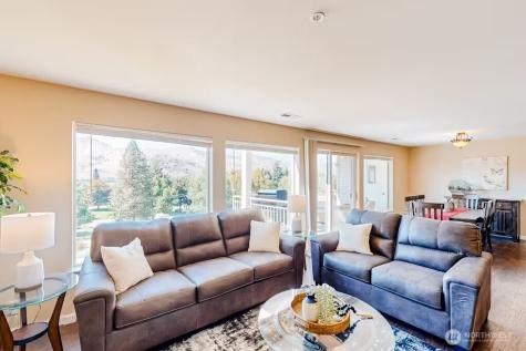 808 West Manson Highway Chelan WA 98816
