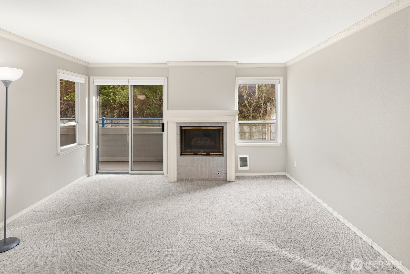 2244 13th Avenue W Seattle WA 98119
