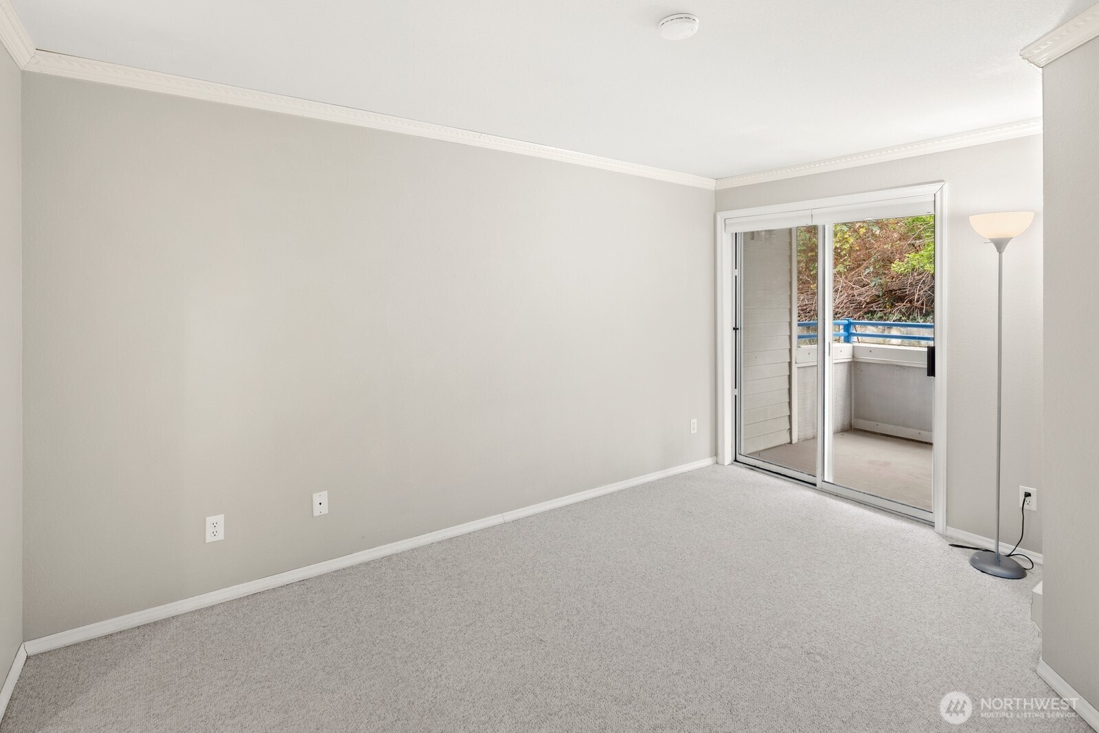 2244 13th Avenue W Seattle WA 98119