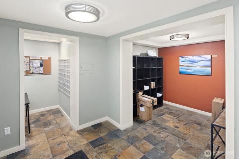 2244 13th Avenue W Seattle WA 98119