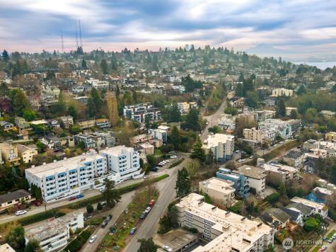 2244 13th Avenue W Seattle WA 98119