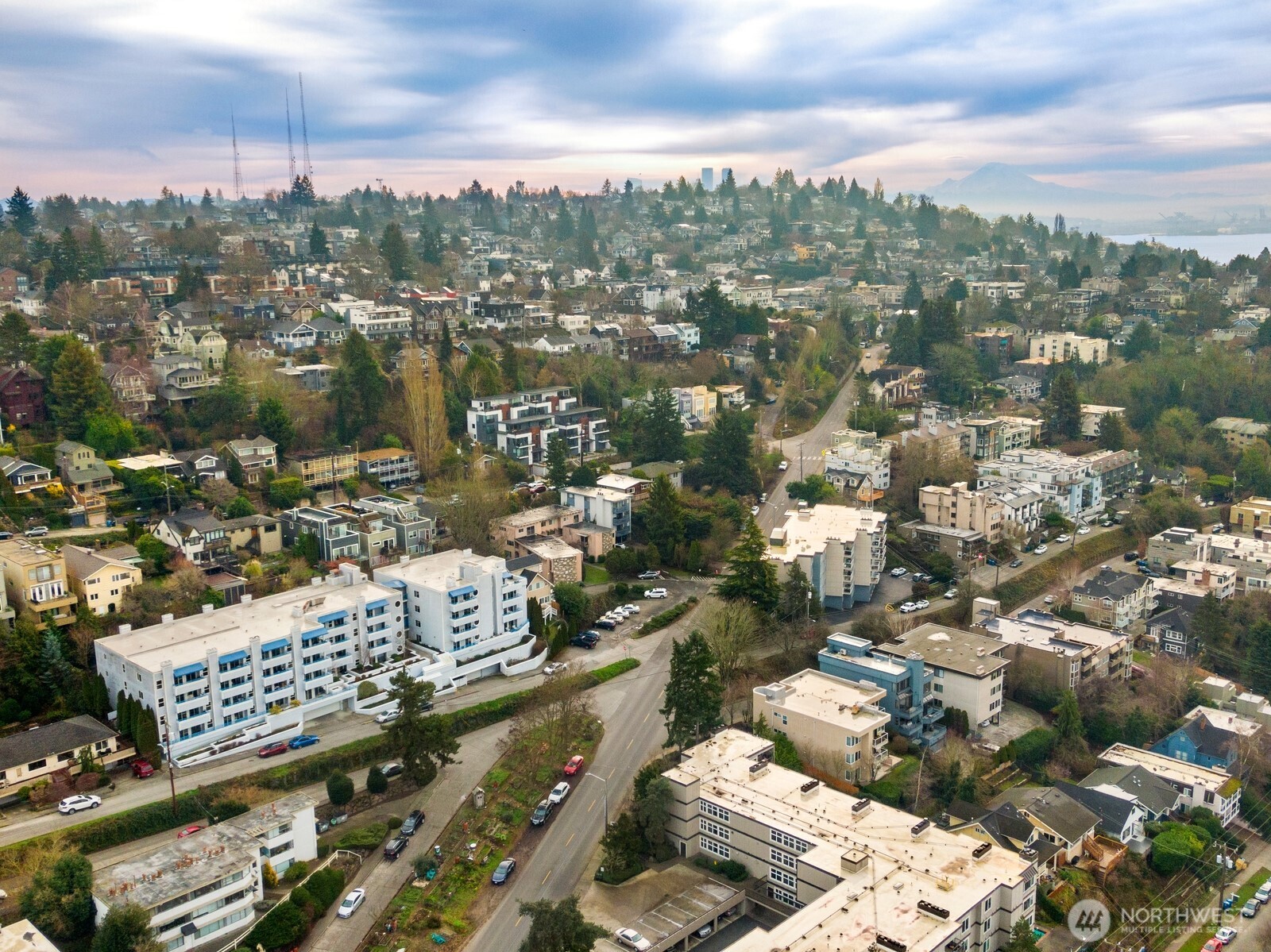 2244 13th Avenue W Seattle WA 98119